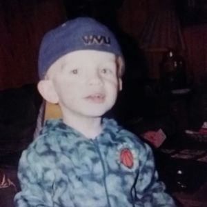 Meet your Posher, Devin